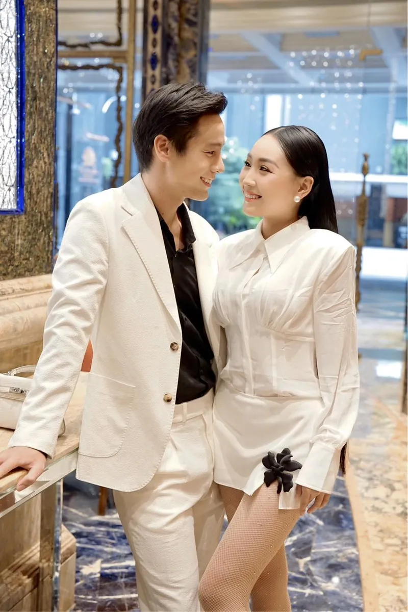 Nam vương Cao Xuân Tài chinh phục ánh đèn sân khấu Nam vương Cao Xuân Tài chinh phục ánh đèn sân khấu