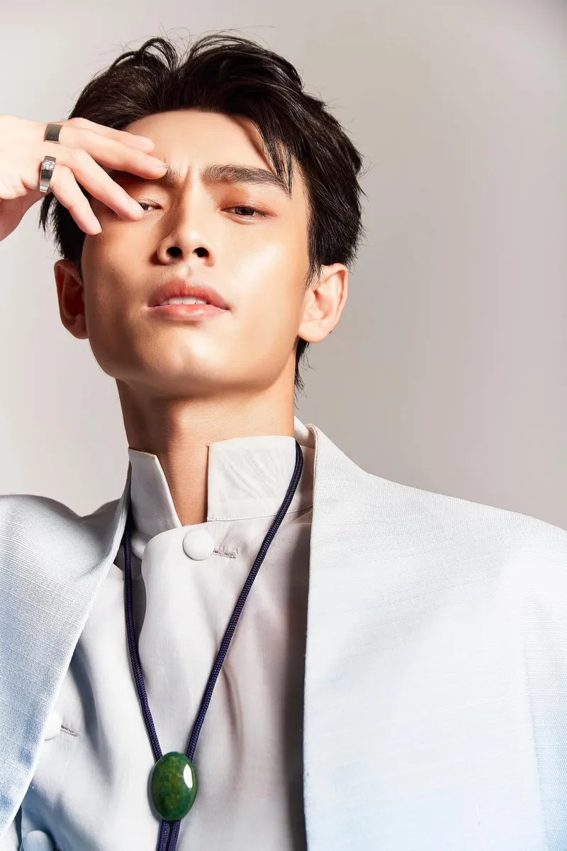 Người mẫu Tạ Công Phát mang đến sự đổi mới trong làng thời trang Người mẫu Tạ Công Phát mang đến sự đổi mới trong làng thời trang