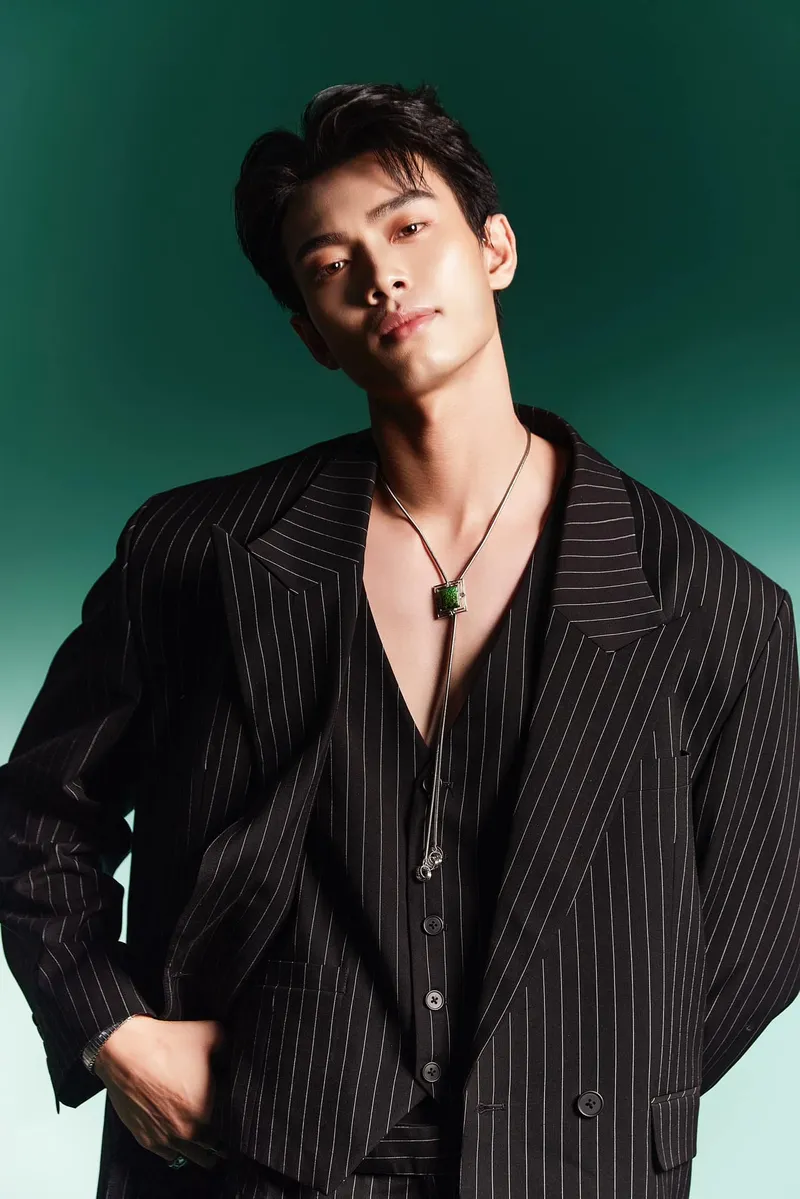 Hình ảnh người mẫu Tạ Công Phát lan tỏa trên mạng xã hội Hình ảnh người mẫu Tạ Công Phát lan tỏa trên mạng xã hội