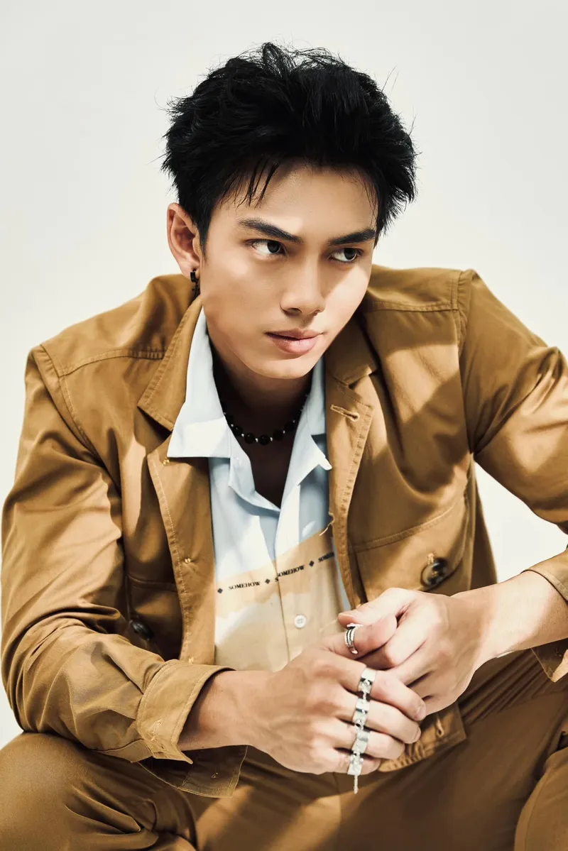 Phong cách lịch lãm của người mẫu Tạ Công Phát khiến fan trầm trồ Phong cách lịch lãm của người mẫu Tạ Công Phát khiến fan trầm trồ