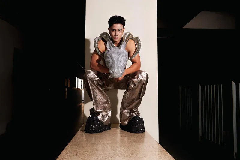 Nam vương Trịnh Bảo thể hiện đẳng cấp qua từng shoot hình Nam vương Trịnh Bảo thể hiện đẳng cấp qua từng shoot hình