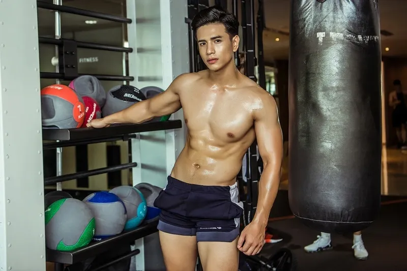 Nam vương Trịnh Bảo luôn biết cách làm mới hình ảnh của mình Nam vương Trịnh Bảo luôn biết cách làm mới hình ảnh của mình