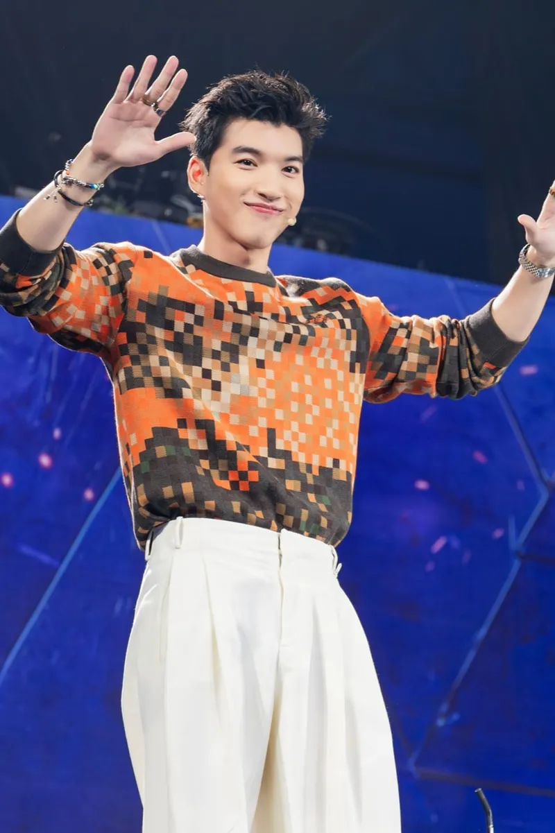 Rapper ca sĩ Hiếu Thứ Hai là biểu tượng âm nhạc trẻ