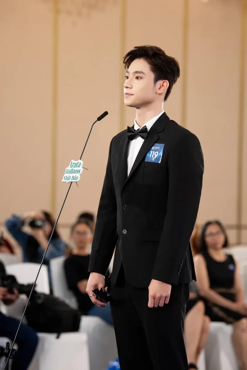 Thần thái ấn tượng từ người mẫu Dương Hoàng Hải trong bộ ảnh mới Thần thái ấn tượng từ người mẫu Dương Hoàng Hải trong bộ ảnh mới