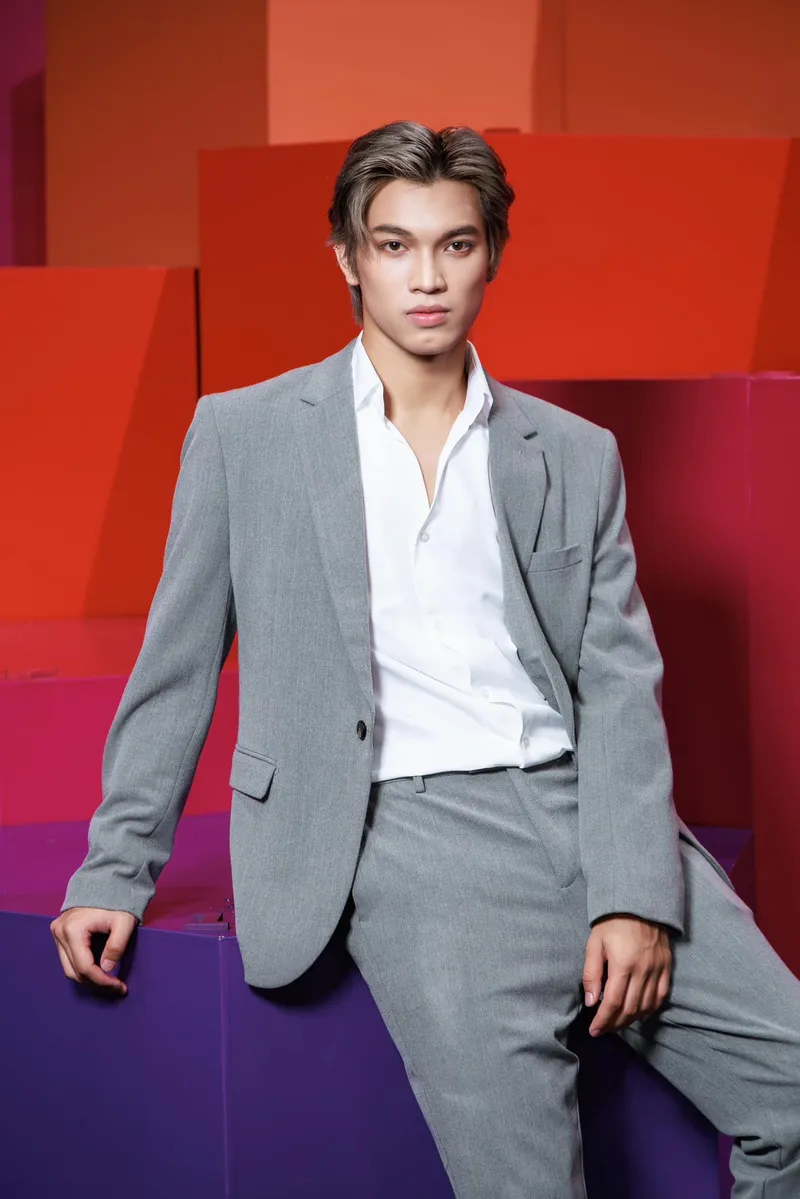 Người mẫu Ngô Việt Hoàng ghi dấu ấn qua phong cách độc đáo Người mẫu Ngô Việt Hoàng ghi dấu ấn qua phong cách độc đáo