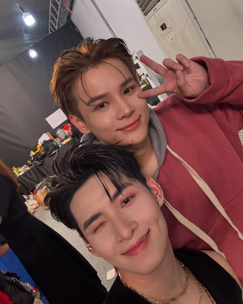 Gemini Hùng Huỳnh anh trai say hi tạo trend mới Gemini Hùng Huỳnh anh trai say hi tạo trend mới