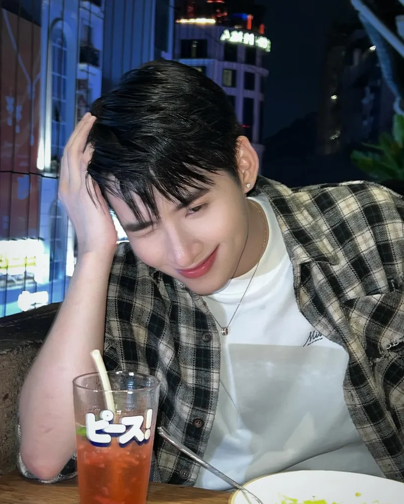 TikTok Hùng Huỳnh đang viral với trend mới nhất TikTok Hùng Huỳnh đang viral với trend mới nhất