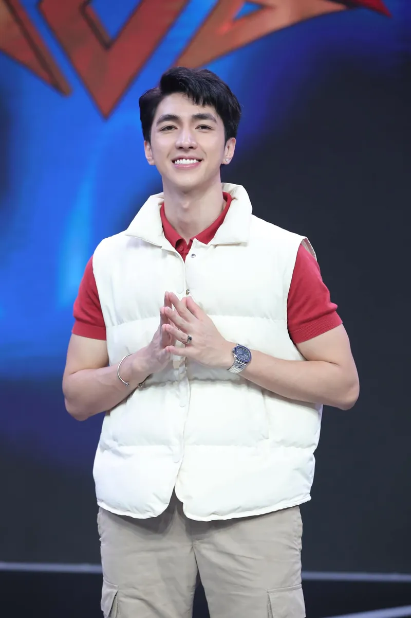 Hình thể ấn tượng của diễn viên Bình An body khiến fan xuýt xoa Hình thể ấn tượng của diễn viên Bình An body khiến fan xuýt xoa