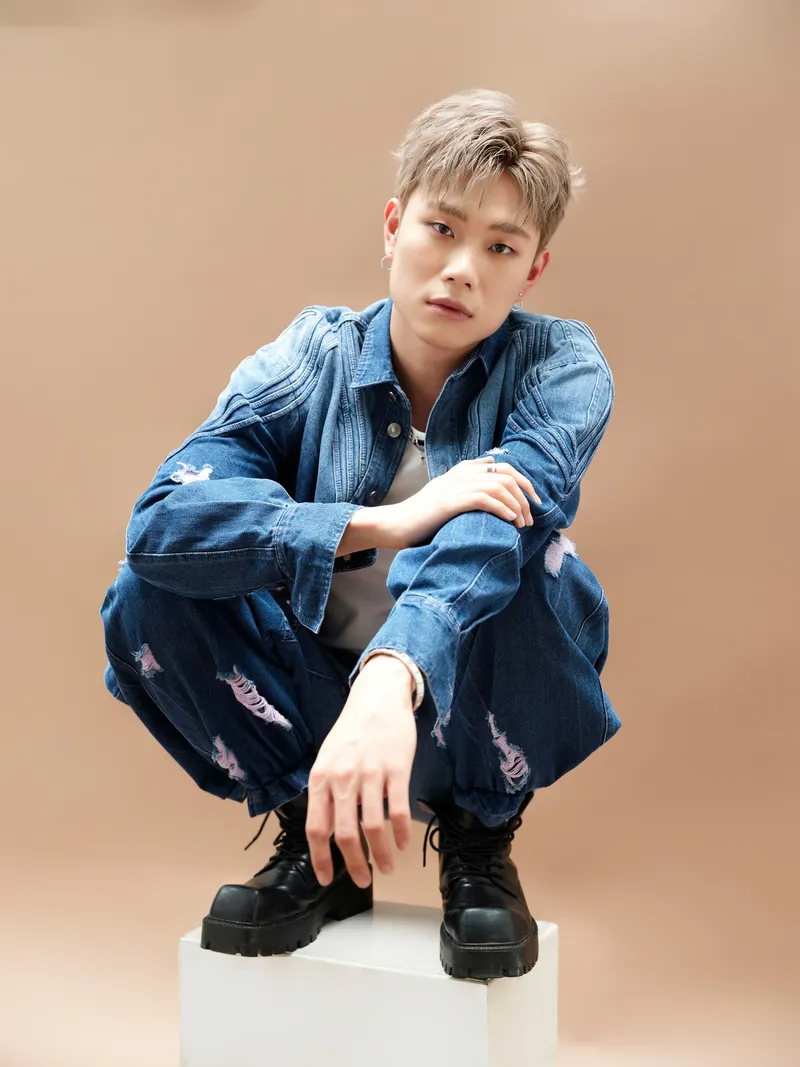 Nghe ngay nhạc Dương Domic mất kết nối với giai điệu cuốn hút Nghe ngay nhạc Dương Domic mất kết nối với giai điệu cuốn hút