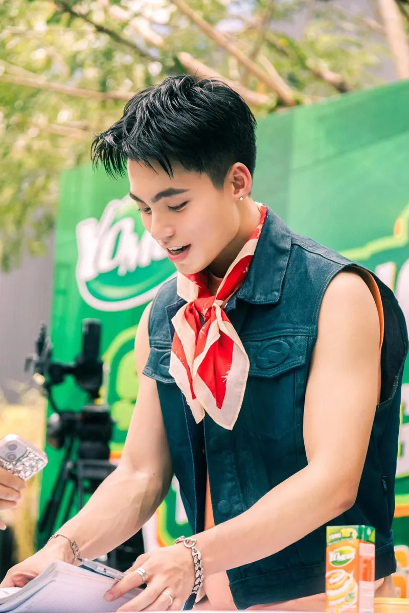 Ca sĩ Mono sinh năm bao nhiêu 2000, là giọng ca trẻ triển vọng Ca sĩ Mono sinh năm bao nhiêu 2000, là giọng ca trẻ triển vọng