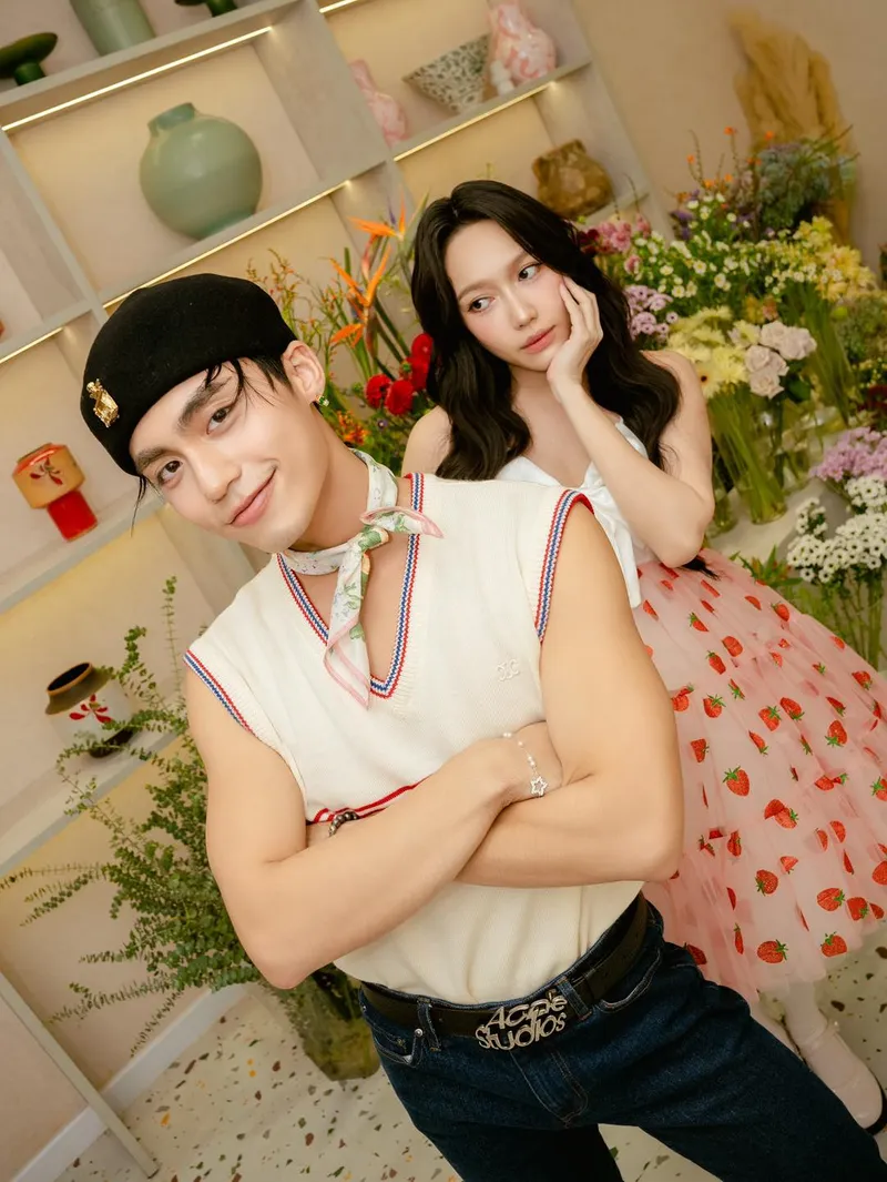 Clip ca sĩ Mono trình diễn live đỉnh cao Clip ca sĩ Mono trình diễn live đỉnh cao