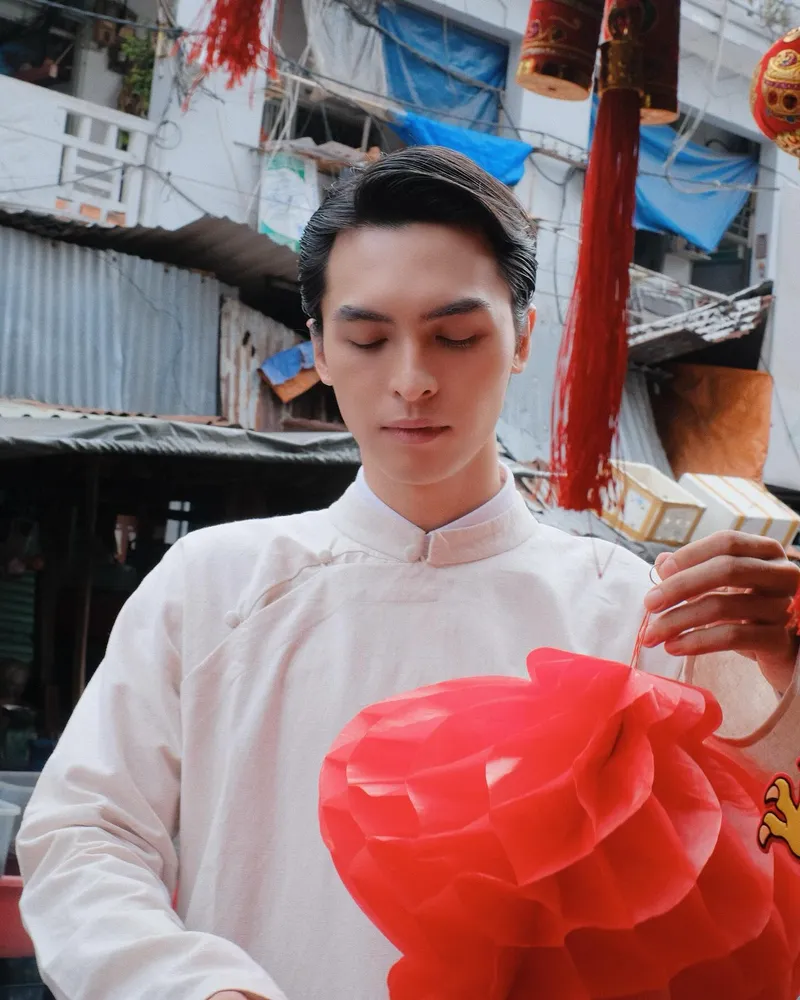 Công Dương hẹn hò ai khiến fan tò mò Công Dương hẹn hò ai khiến fan tò mò