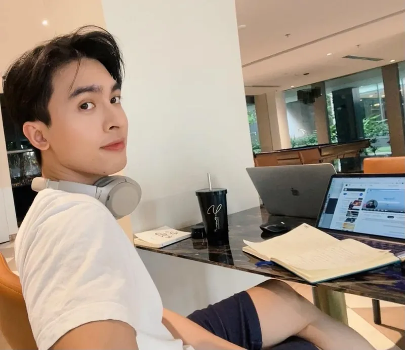 Bất ngờ với Công Dương Catch Me If You Can Bất ngờ với Công Dương Catch Me If You Can