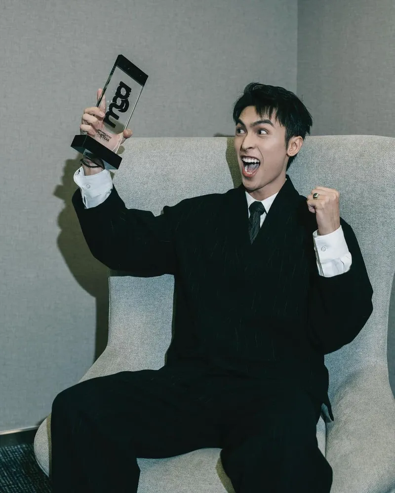 Theo dõi Công Dương Instagram ngay hôm nay Theo dõi Công Dương Instagram ngay hôm nay