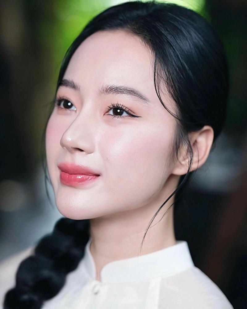 Khám phá ngay hình ảnh mới nhất Angela Phương Trinh