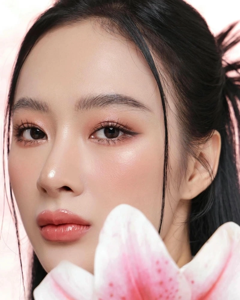 Thông tin về lùm xùm Angela Phương Trinh Bị Phạt