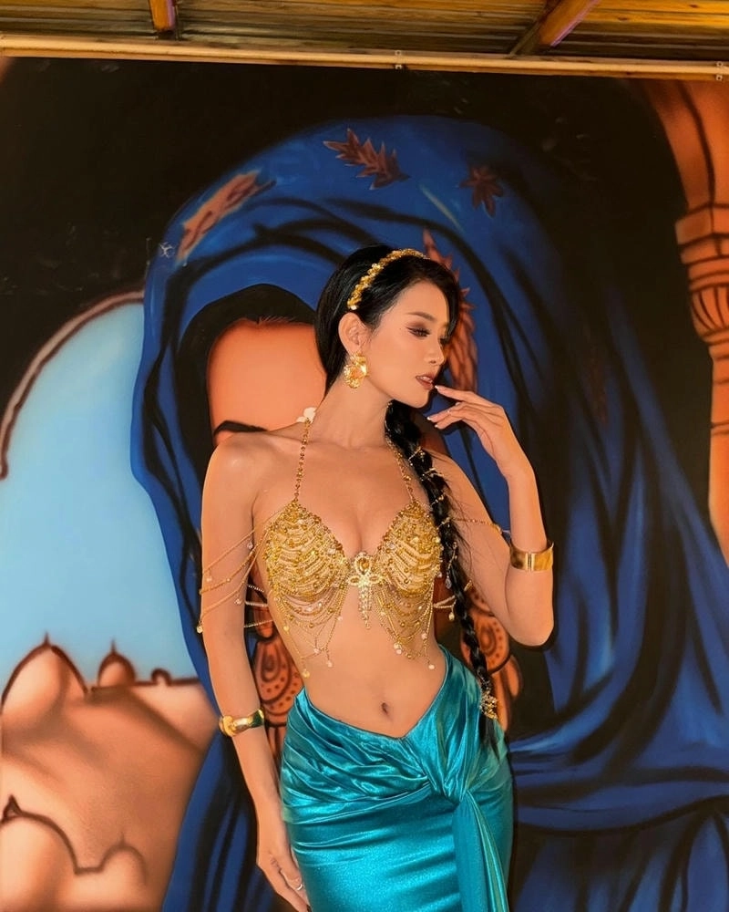 Nhan sắc ngọt ngào của hoa hậu Bùi Khánh Linh