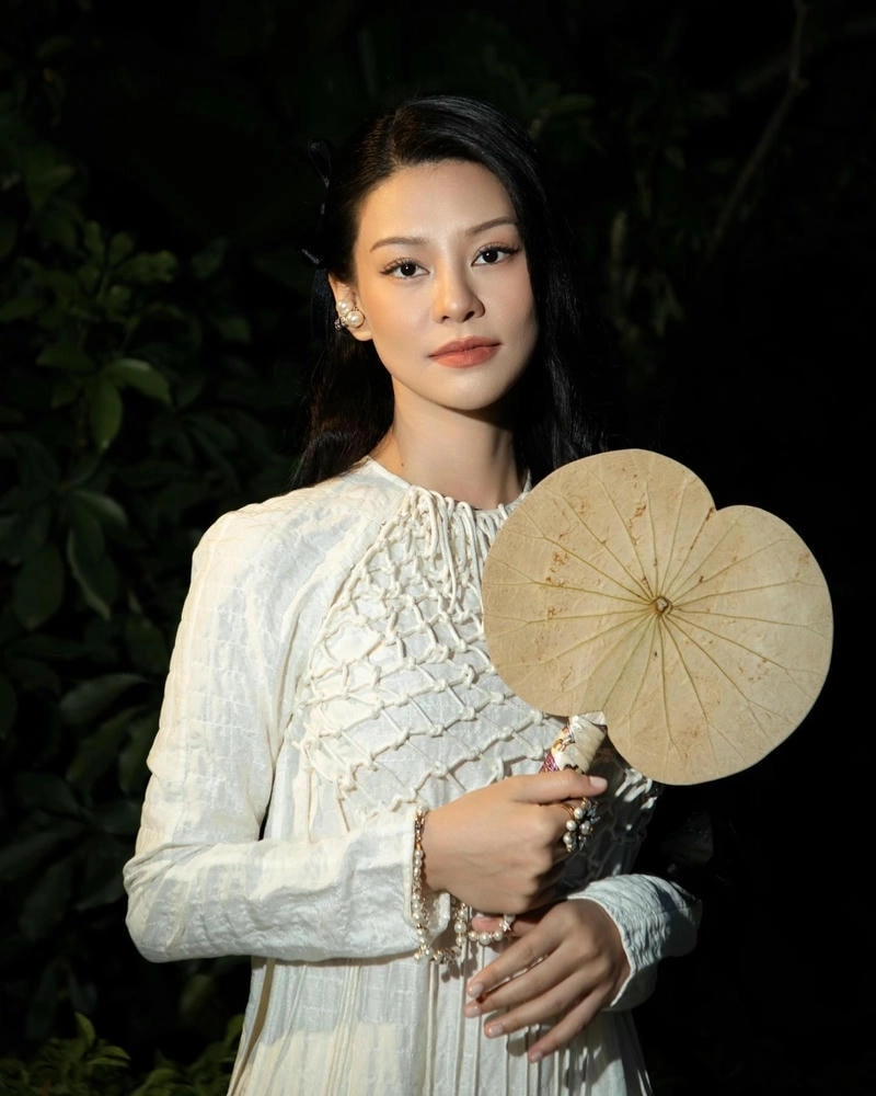 Khám phá ca khúc Cấm Đoán Bùi Lan Hương