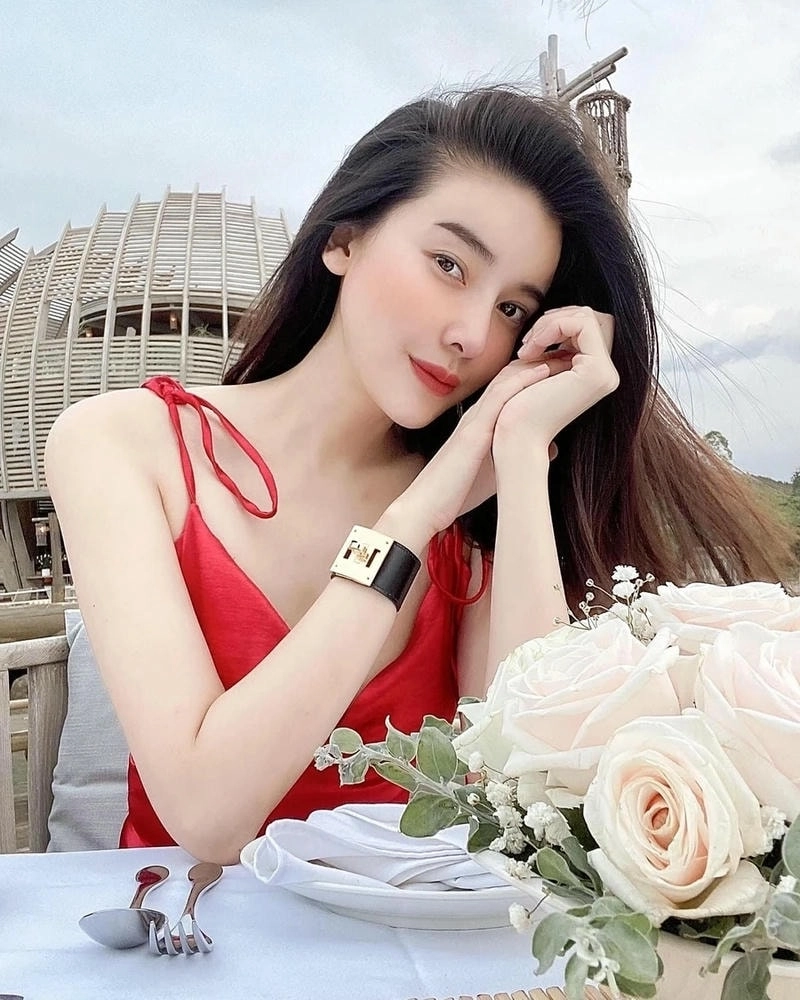 Hình ảnh diễn viên Cao Thái Hà được chia sẻ rầm rộ