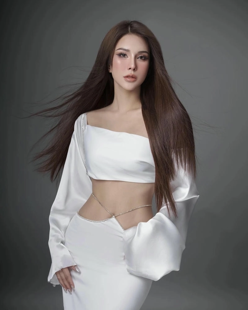 Cùng đoán Diệp Lâm Anh sinh năm bao nhiêu nhé