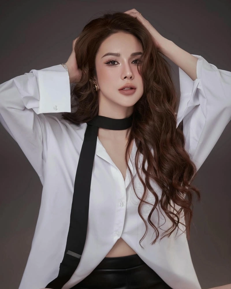 Khám phá Diệp Lâm Anh sinh năm mấy qua ảnh