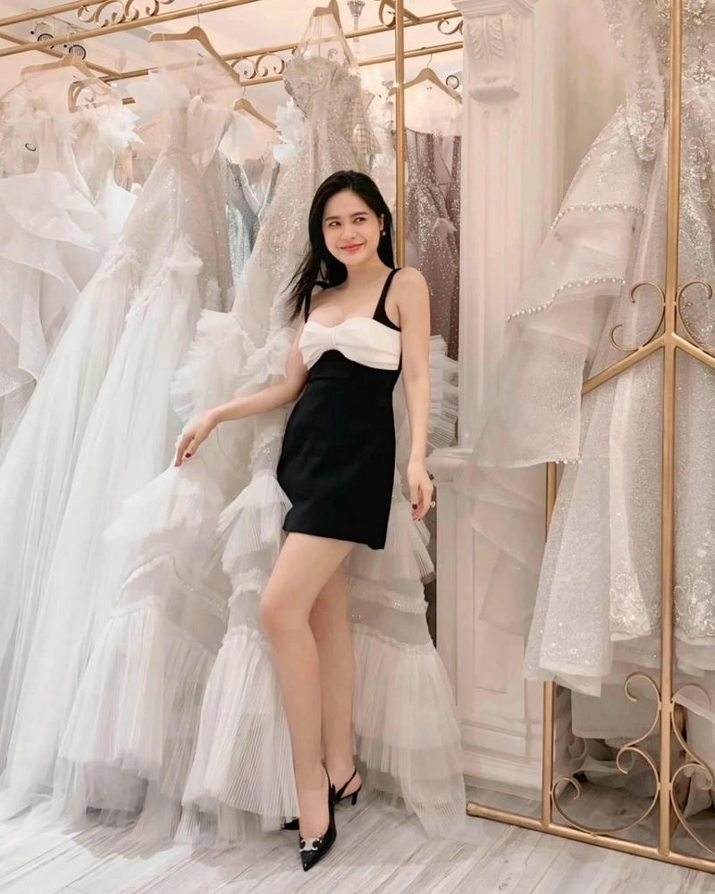 Cộng đồng mạng chấn động vì Đoàn Di Băng phốt