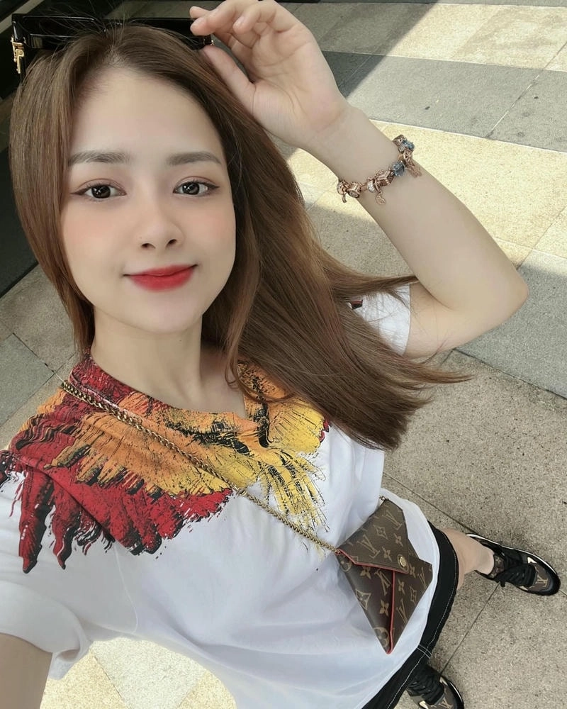 Các đĩa nhạc của Dương Hoàng Yến được khán giả đón nhận