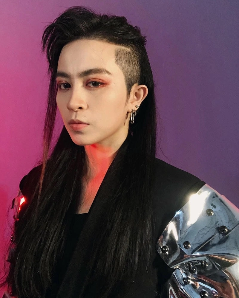 Ấn tượng khó quên với Gil Lê thời tóc dài