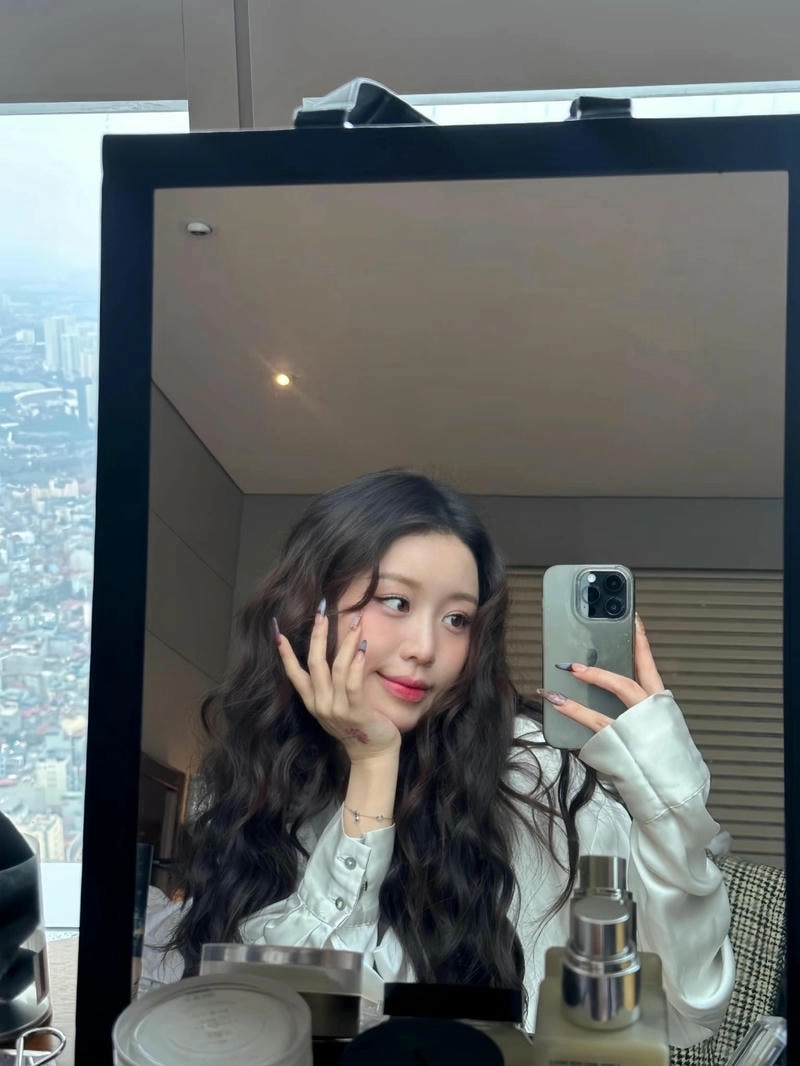Thưởng thức ngay bản hit let me go Han Sara