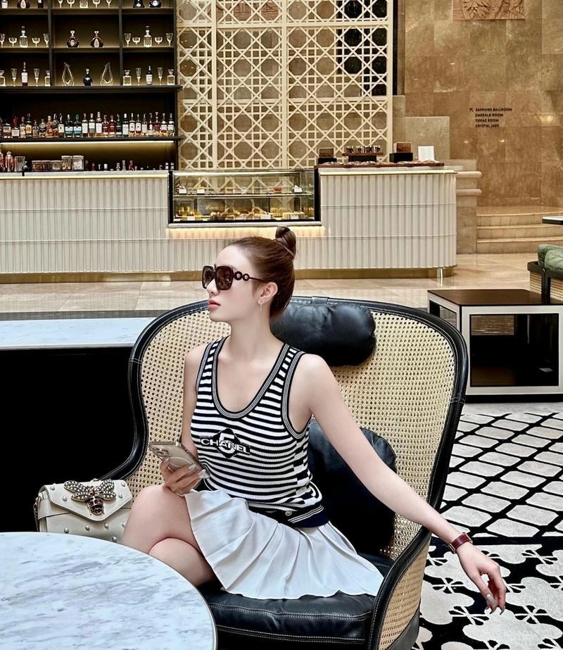 Ca khúc đầy tâm trạng anh nhớ em Hạnh Sino