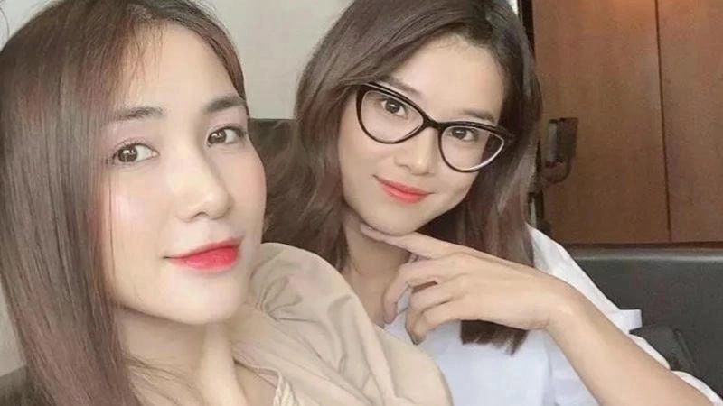 Hình ảnh thân mật Tăng Duy Tân Hoà Minzy