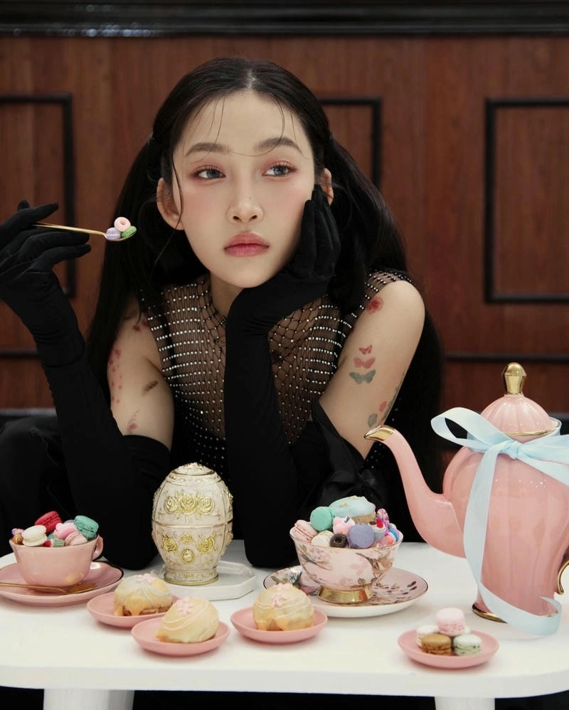 Khám phá hình ảnh và phong cách Ca sĩ Juky San