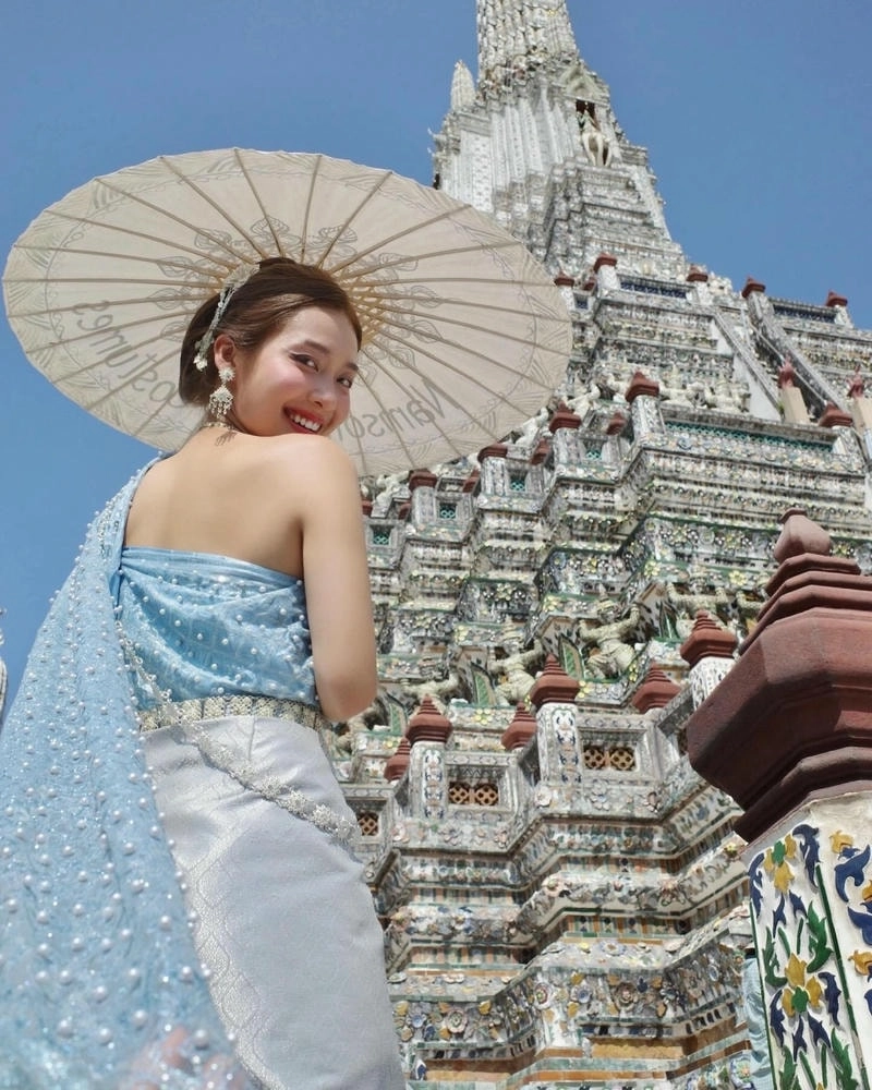 Khả Ngân có chồng chưa khiến fan tò mò
