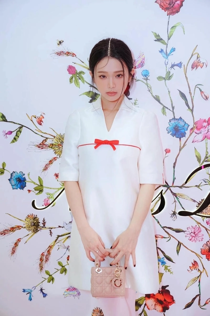 Tên thật Linh Ka khiến fan vỡ òa