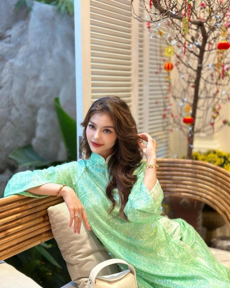 Danh sách các ca khúc hay của Bài Hát Của Lona Kiều Loan