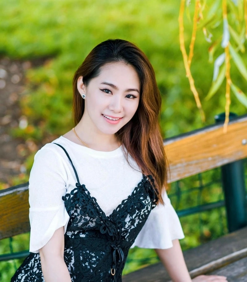 Chạm đến trái tim Đi Giữa Trời Rực Rỡ Lương Bích Hữu