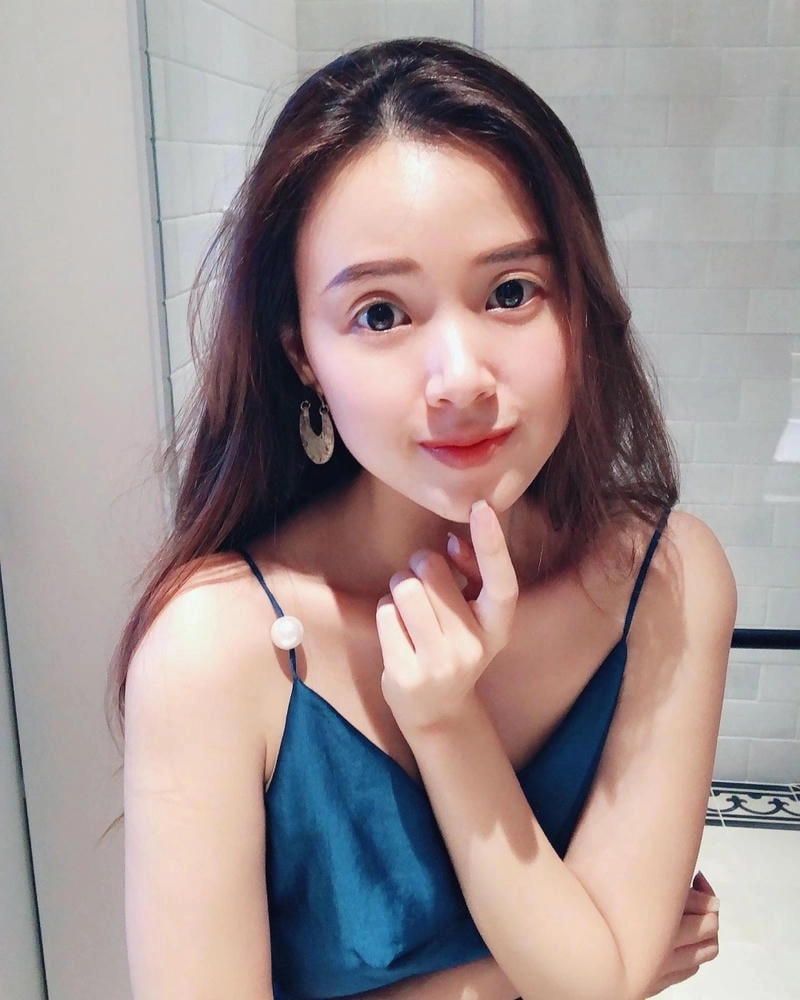 Chiều cao chính thức của Midu chiều cao
