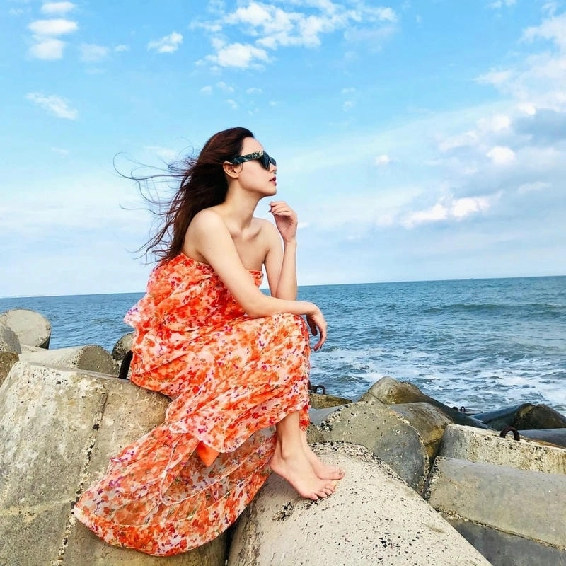 Theo dõi ảnh mới trên Midu instagram