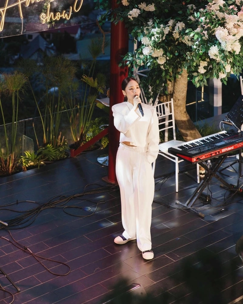Cảm xúc trong còn tuổi nào cho em Miu Lê