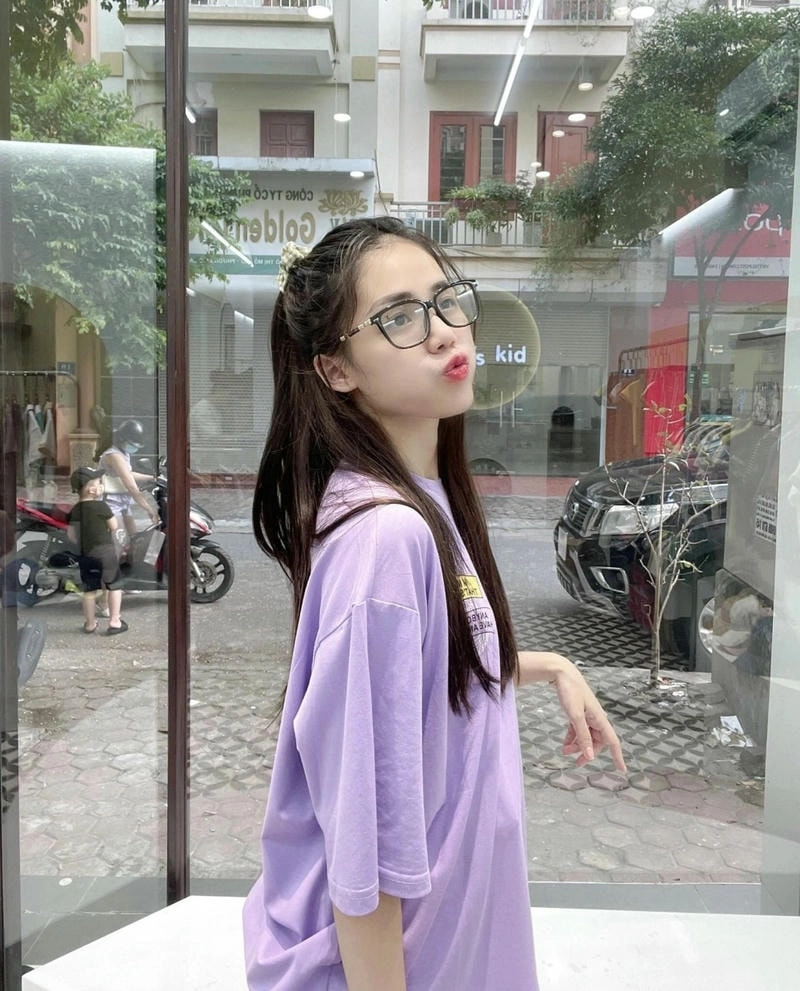 Xem ngay video Nguyễn Hương Ly Vui Lắm Nha cực dễ thương