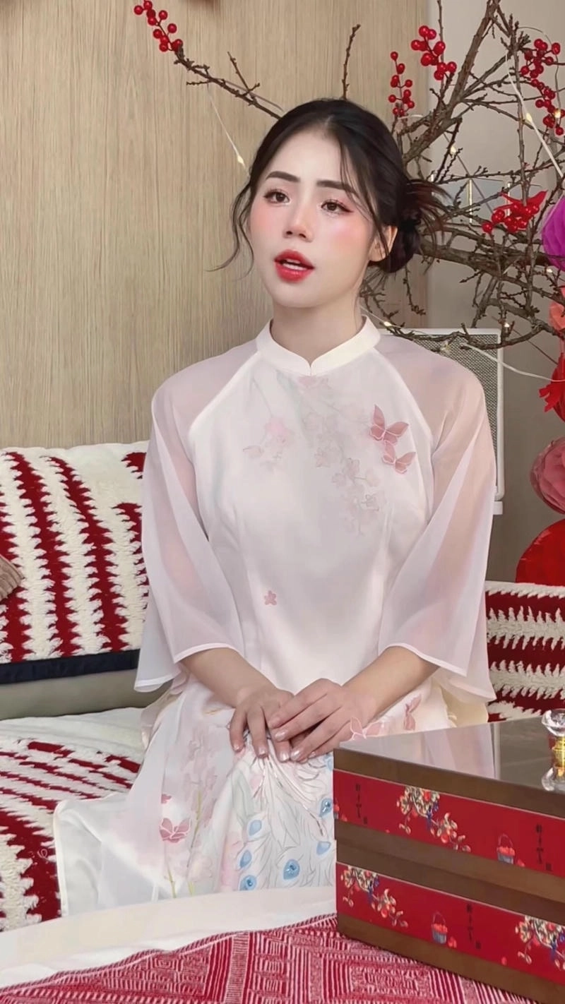 Theo dõi Nguyễn Hương Ly Ig để cập nhật mỗi ngày