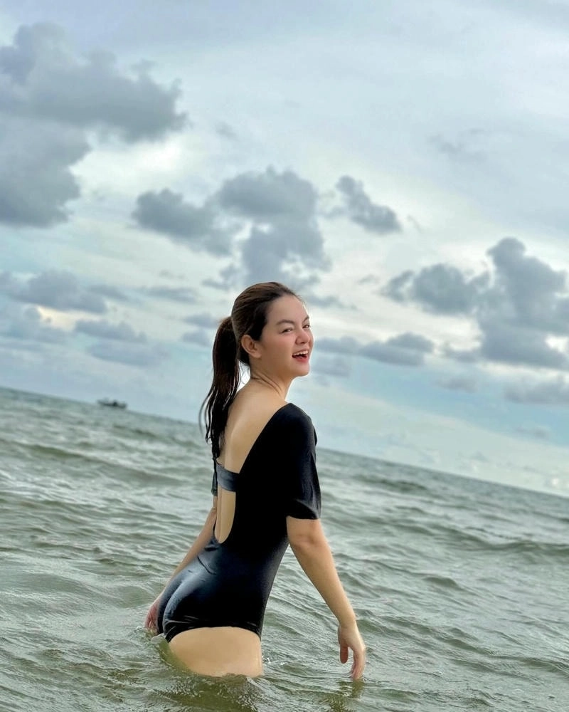 Chiêm ngưỡng các sản phẩm âm nhạc trong Album Phạm Quỳnh Anh