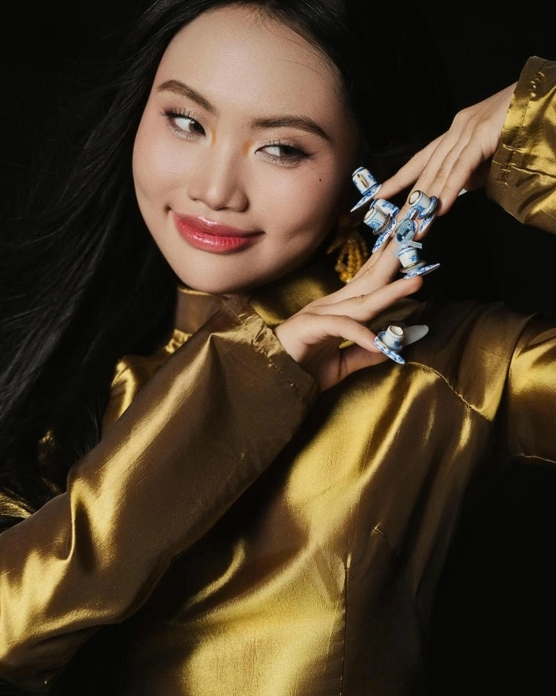 Thưởng thức chất giọng ngọt ngào Đẩy xe bò Phương Mỹ Chi