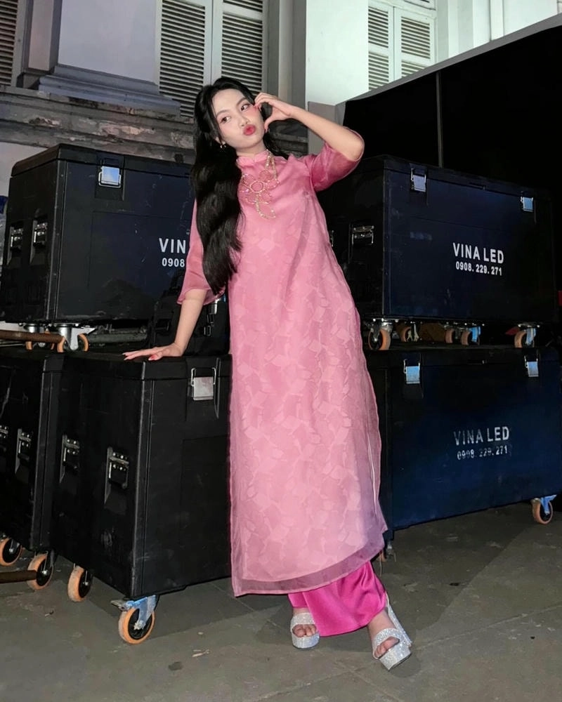 Bất ngờ với hình ảnh Phương Mỹ Chi Miss Universe