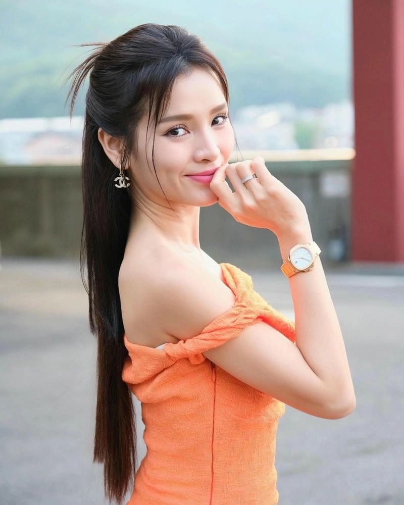 Nữ diễn viên Phương Trinh Jolie bao nhiêu tuổi