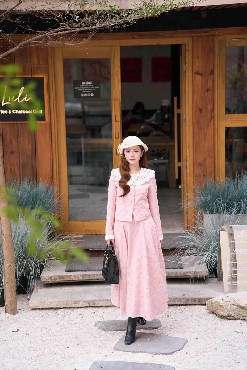 Quỳnh Kool vận động mỗi ngày giữ dáng đẹp