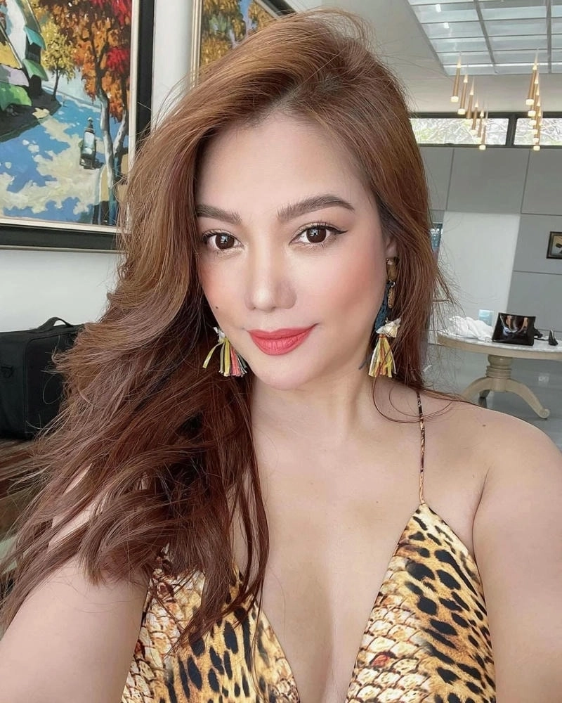 Chiều cao thực tế của Trương Ngọc Ánh cao bao nhiêu