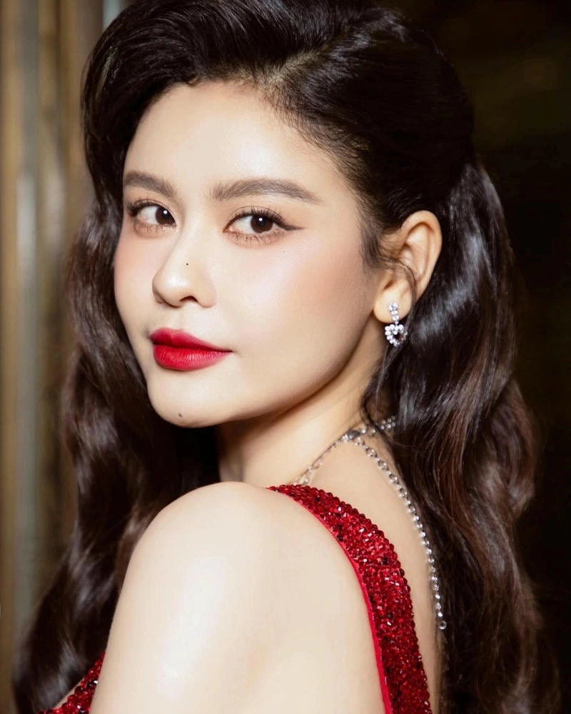 Trương Quỳnh Anh ngày xưa luôn là hình ảnh thân quen trong lòng người hâm mộ