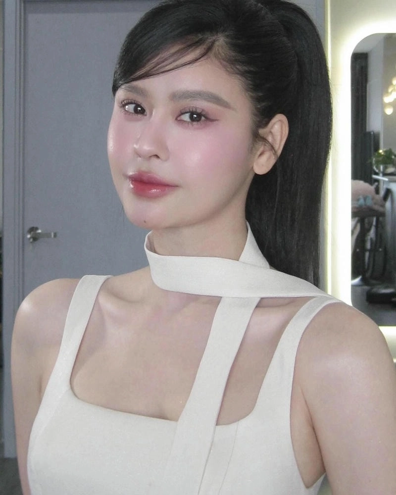 Nghe Trương Quỳnh Anh đơn côi mang đến cho người nghe cảm giác bồi hồi, sâu lắng