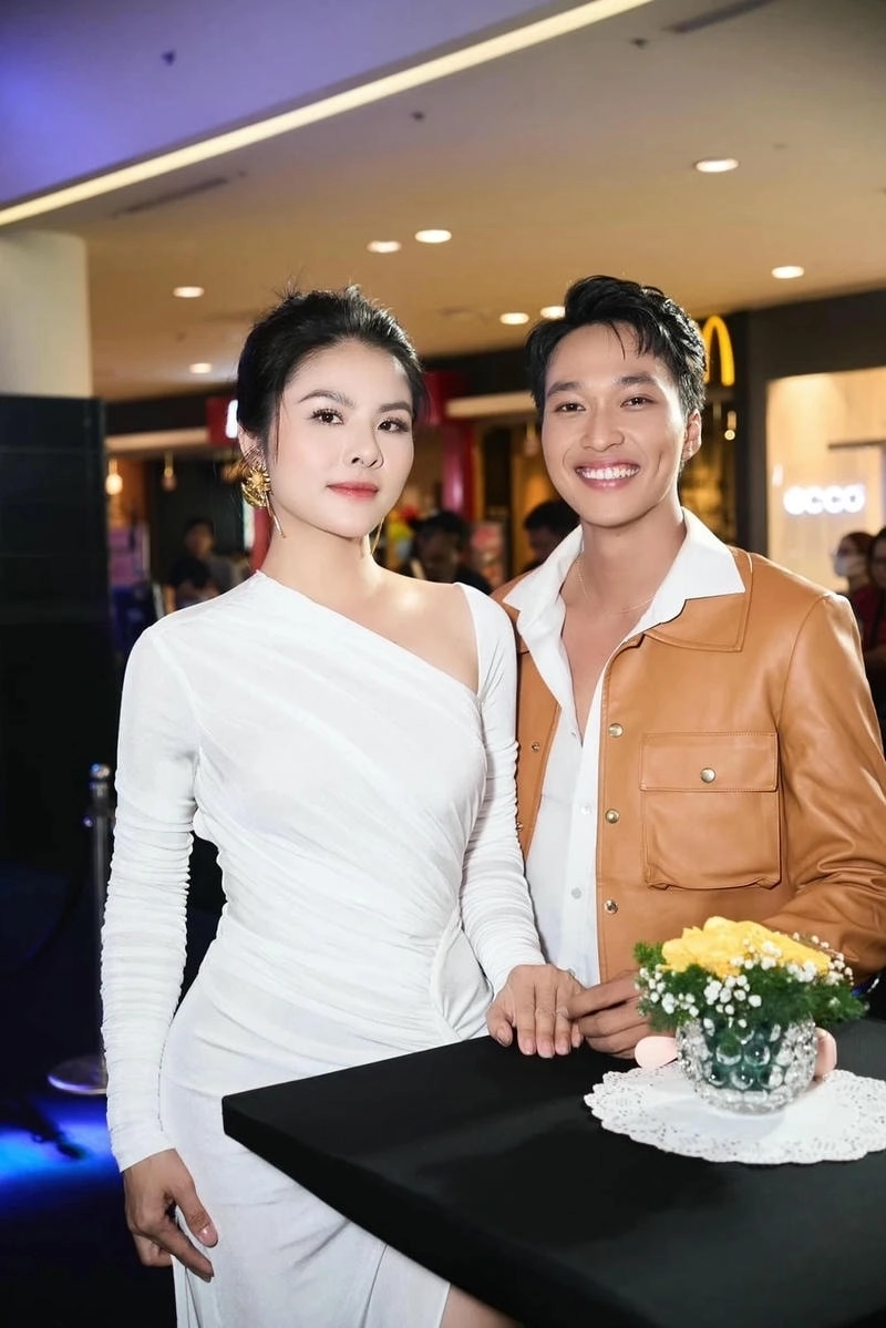 Chiều cao thật của Vân Trang cao bao nhiêu là bao nhiêu